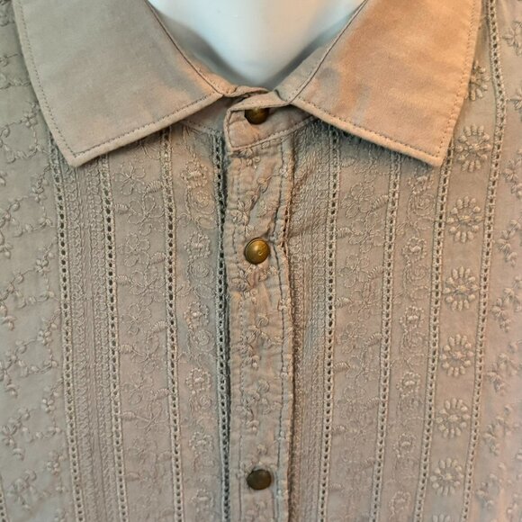 NWT Men's Gray Messagerie Brand Shirt with Subtle Floral Embroidery - Picture 9 of 12